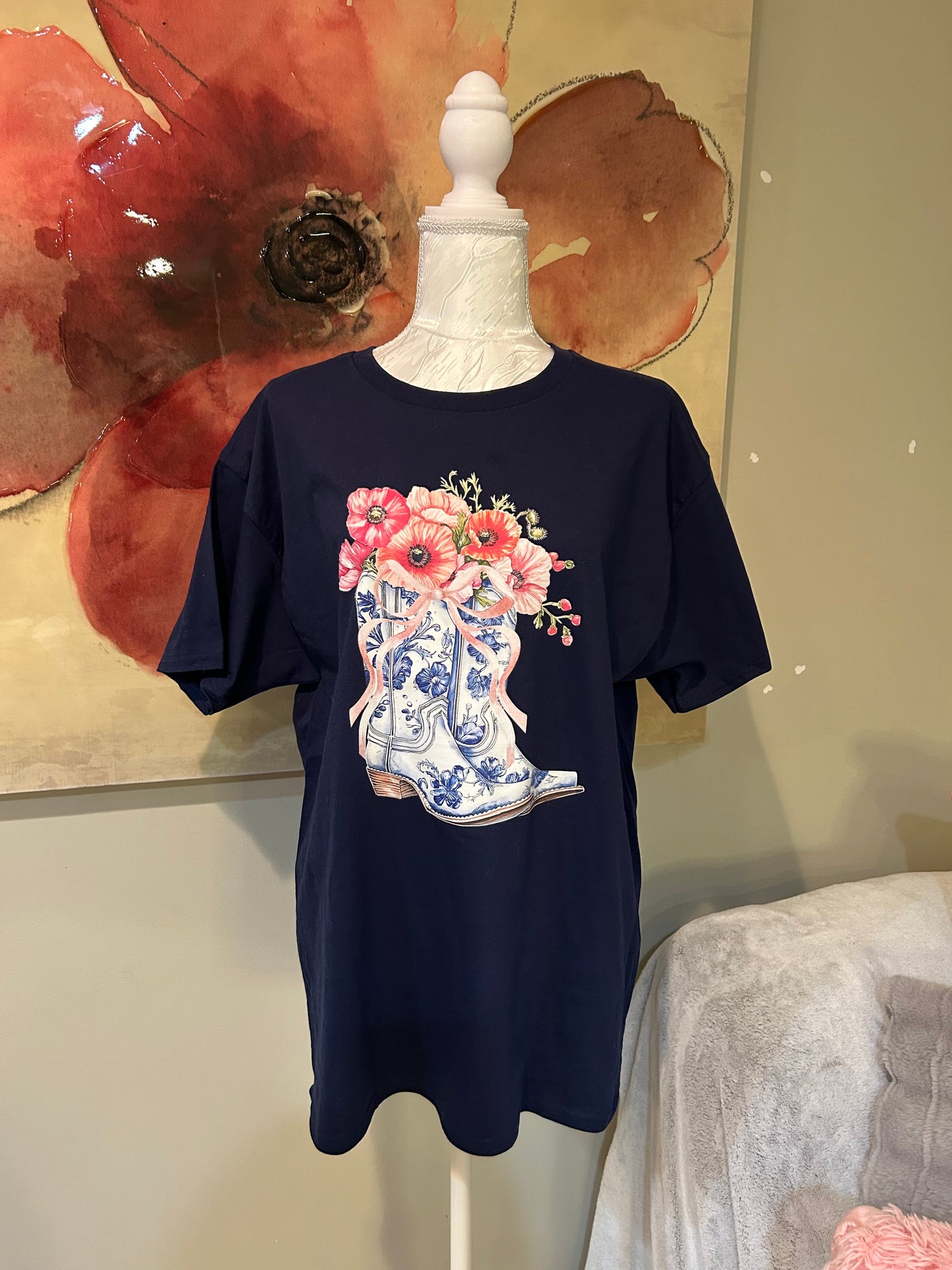 BLUE FLORAL BOOT GRAPHIC TEE