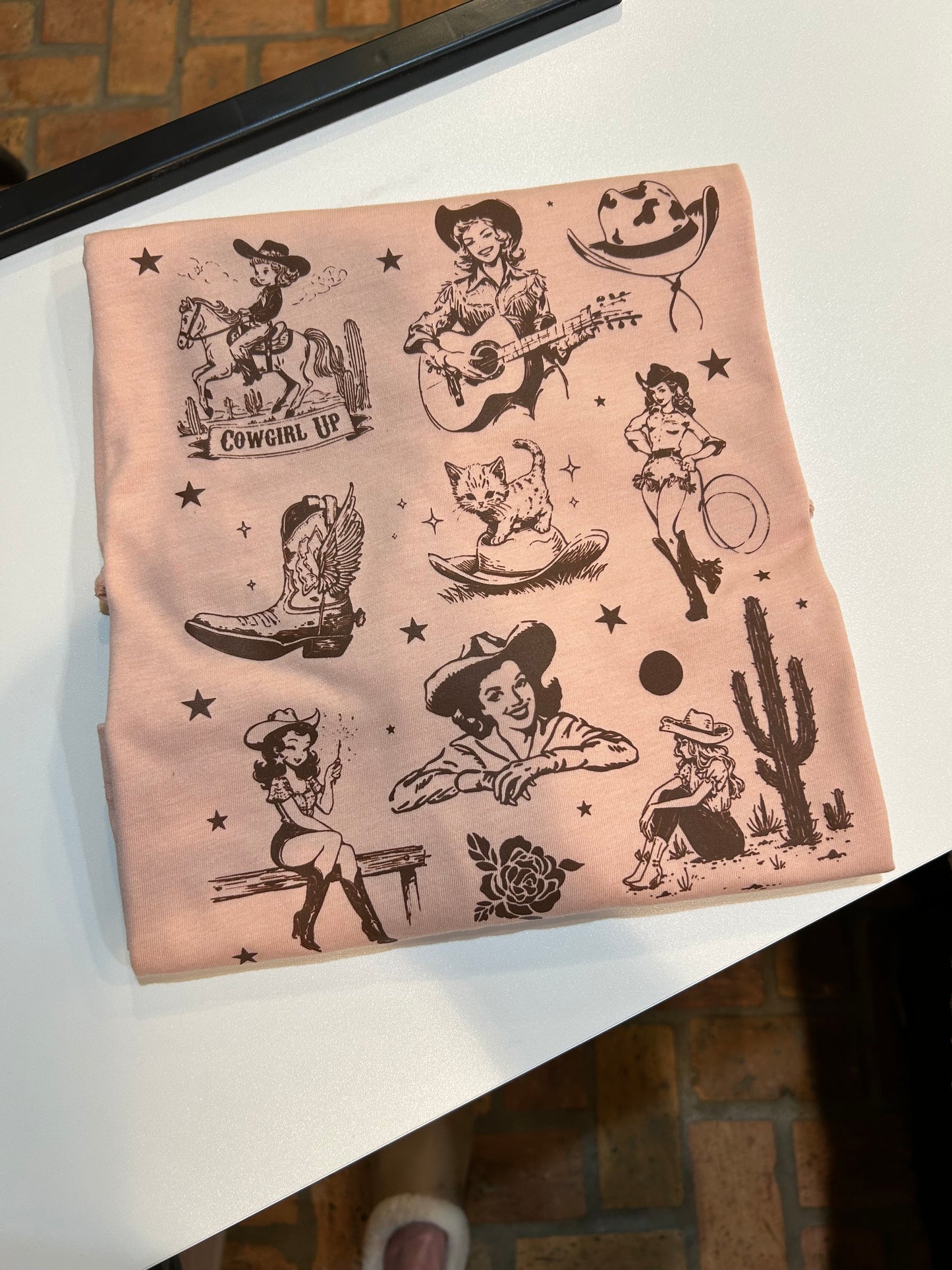 COWGIRL UP GRAPHIC TEE