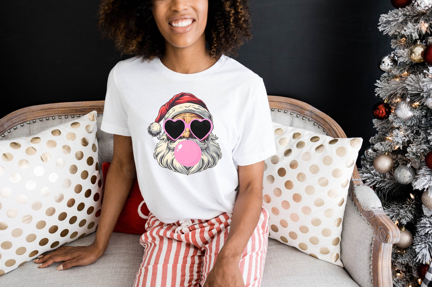 Bubble gum santa graphic tee