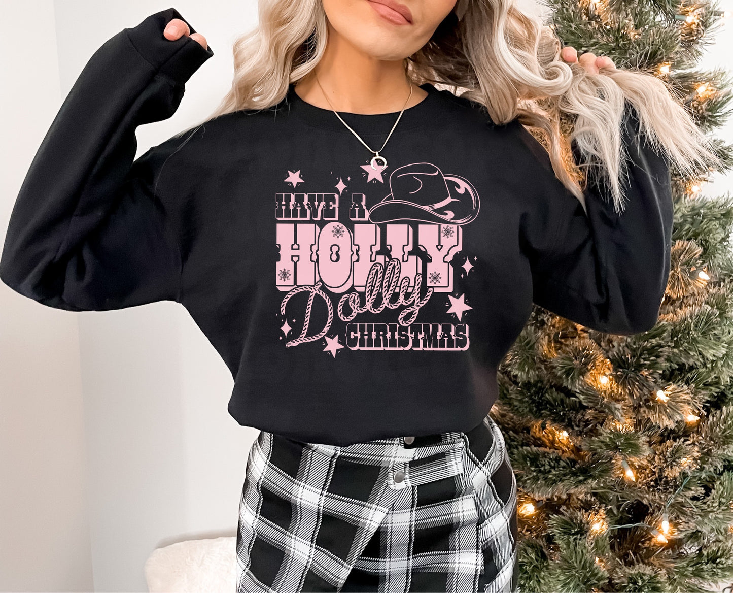 HOLLY DOLLY GRAPHIC TEE