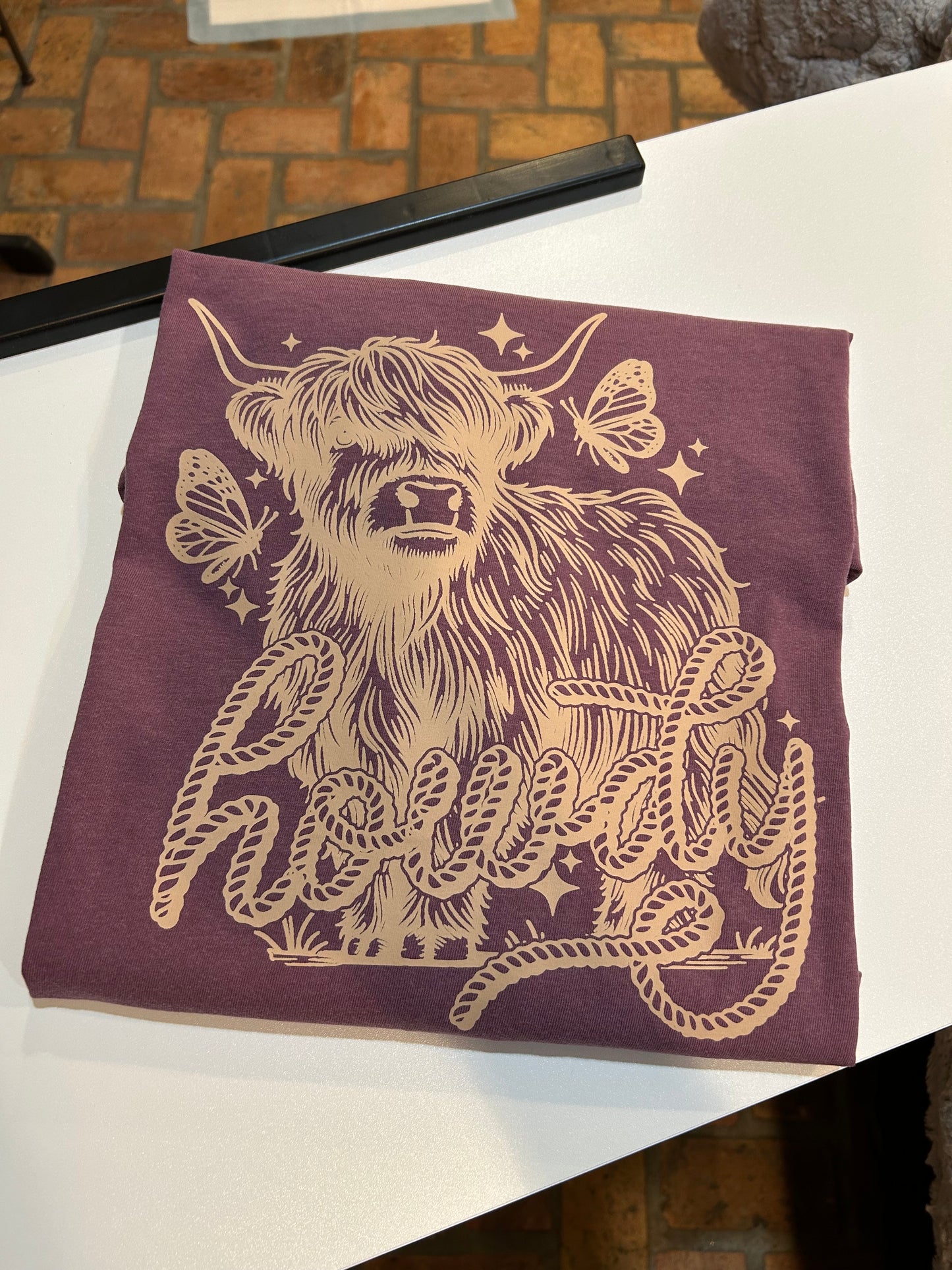 Highland cow graphic tee