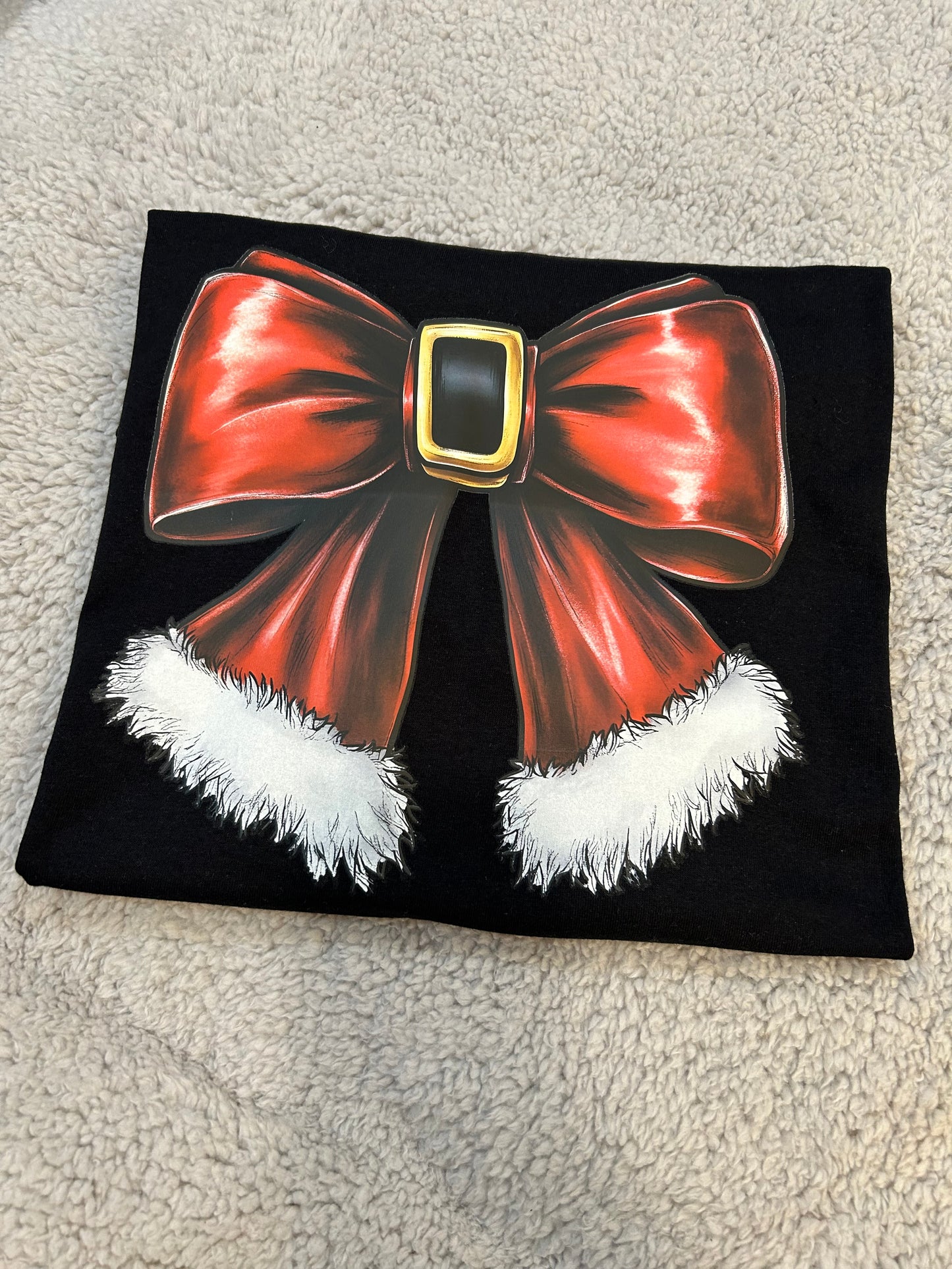 SANTA BOW GRAPHIC TEE