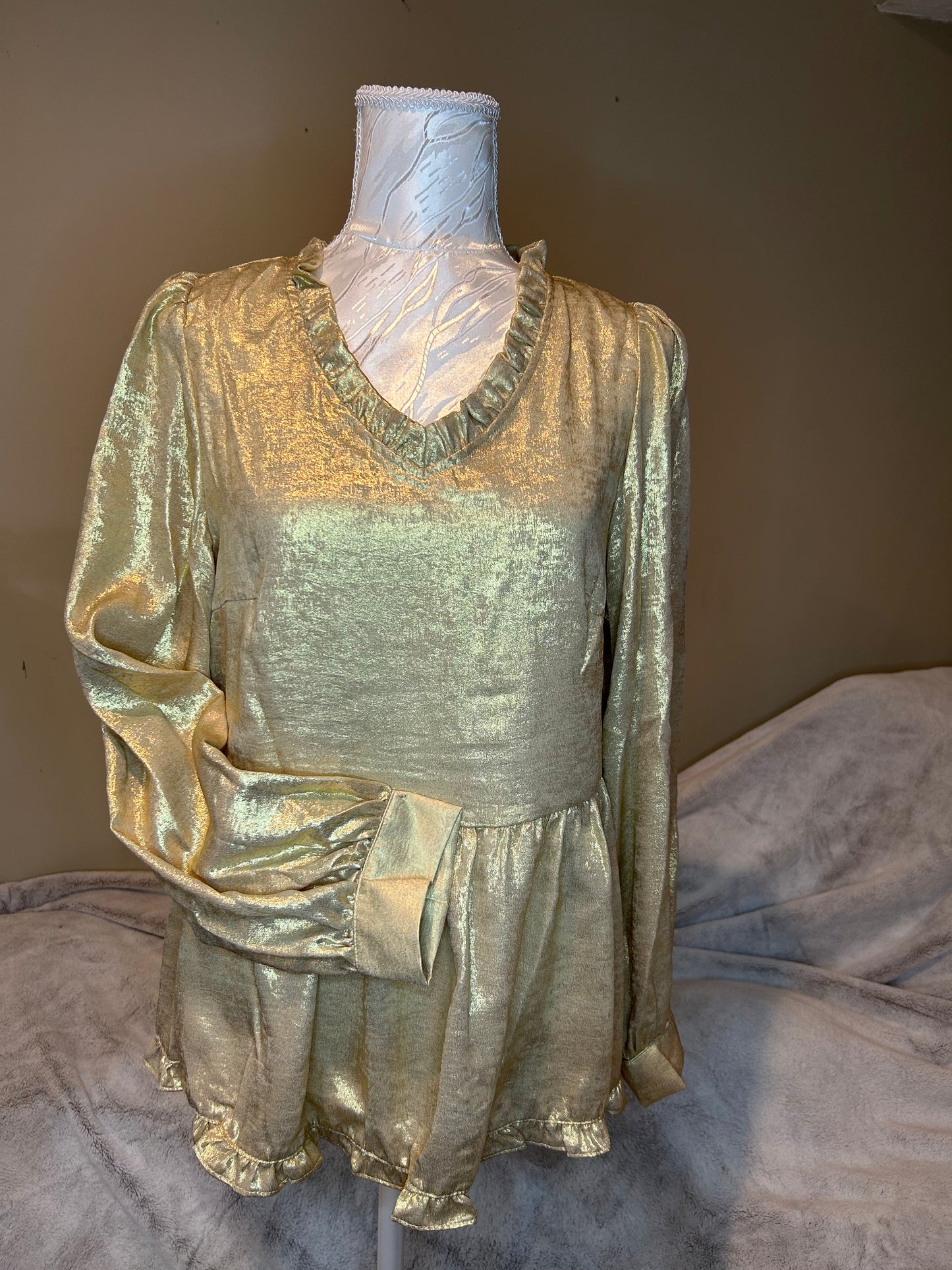 Metallic Frilled V Neck Puff Sleeve Babydoll Blouse