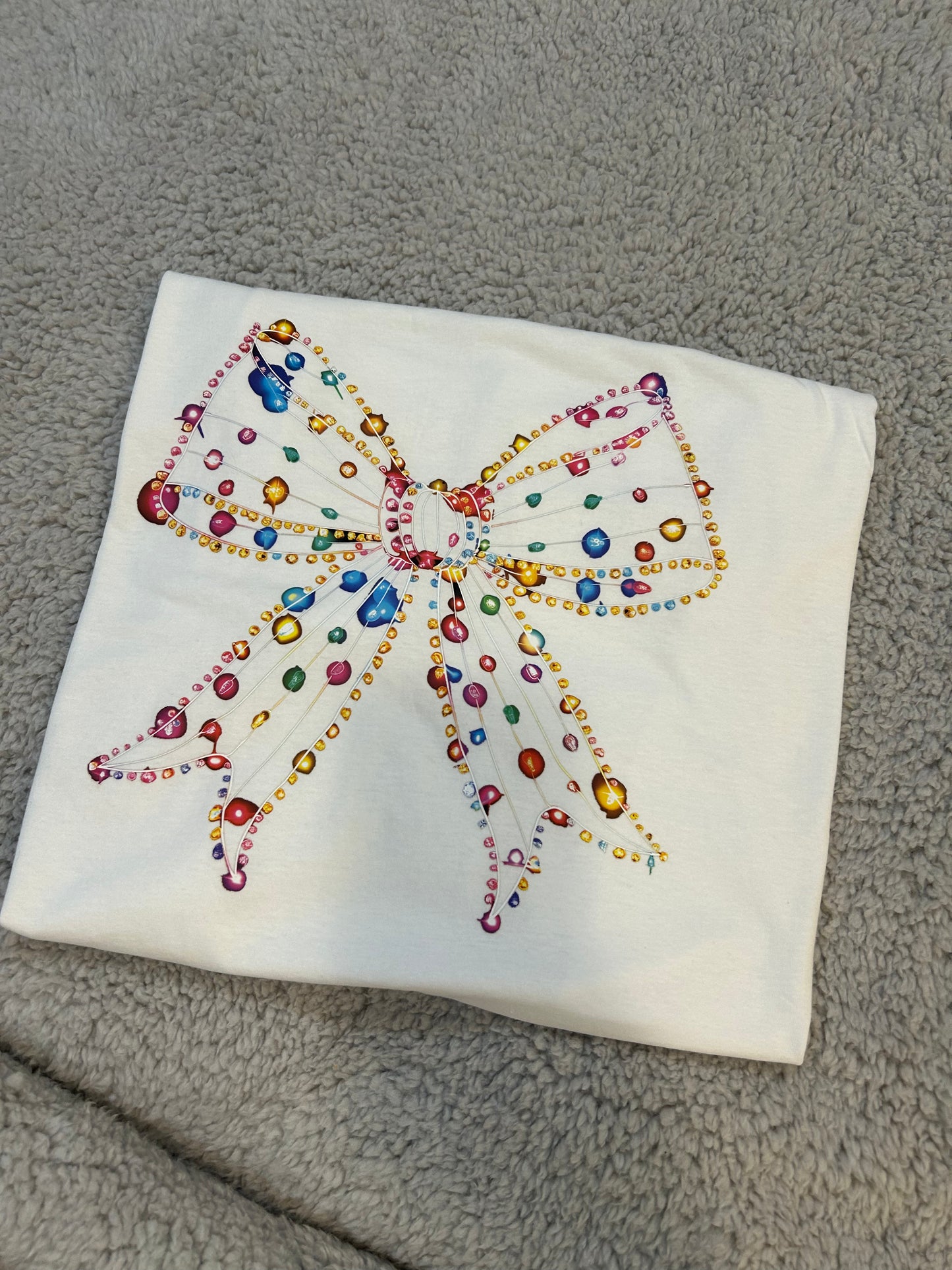 LIGHT BOW GRAPHIC TEE