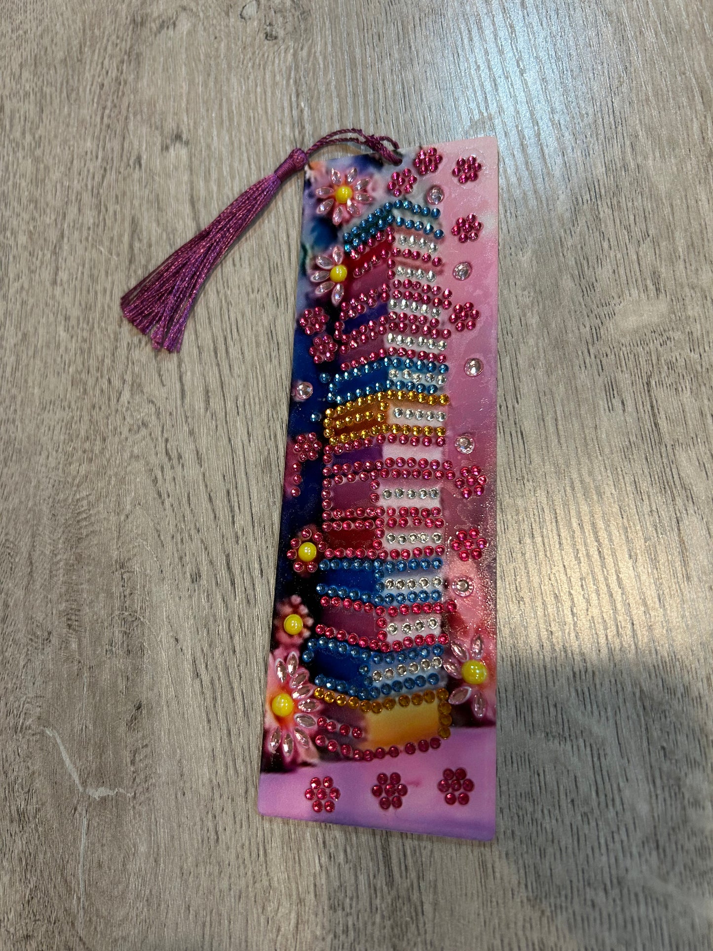 STACKED BOOKS BOOKMARK