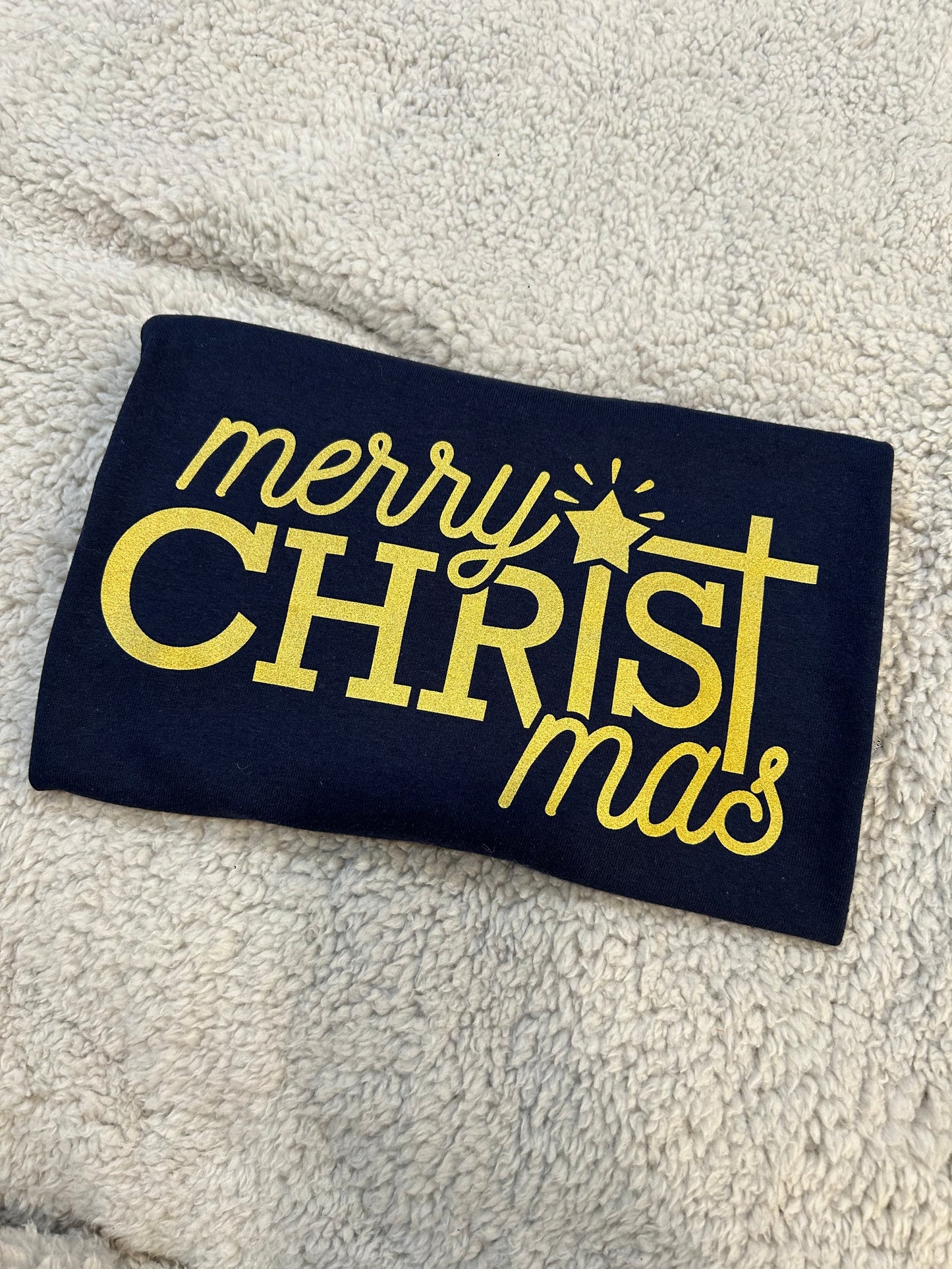MERRY CHRIST MAS GRAPHIC TEE