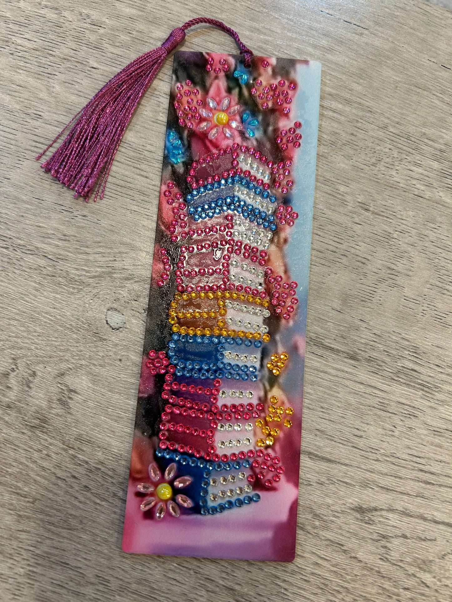 STACKED BOOKS BOOKMARK