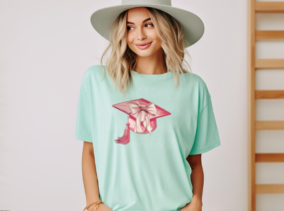 SENIOR PINK CAP GRAPHIC TEE