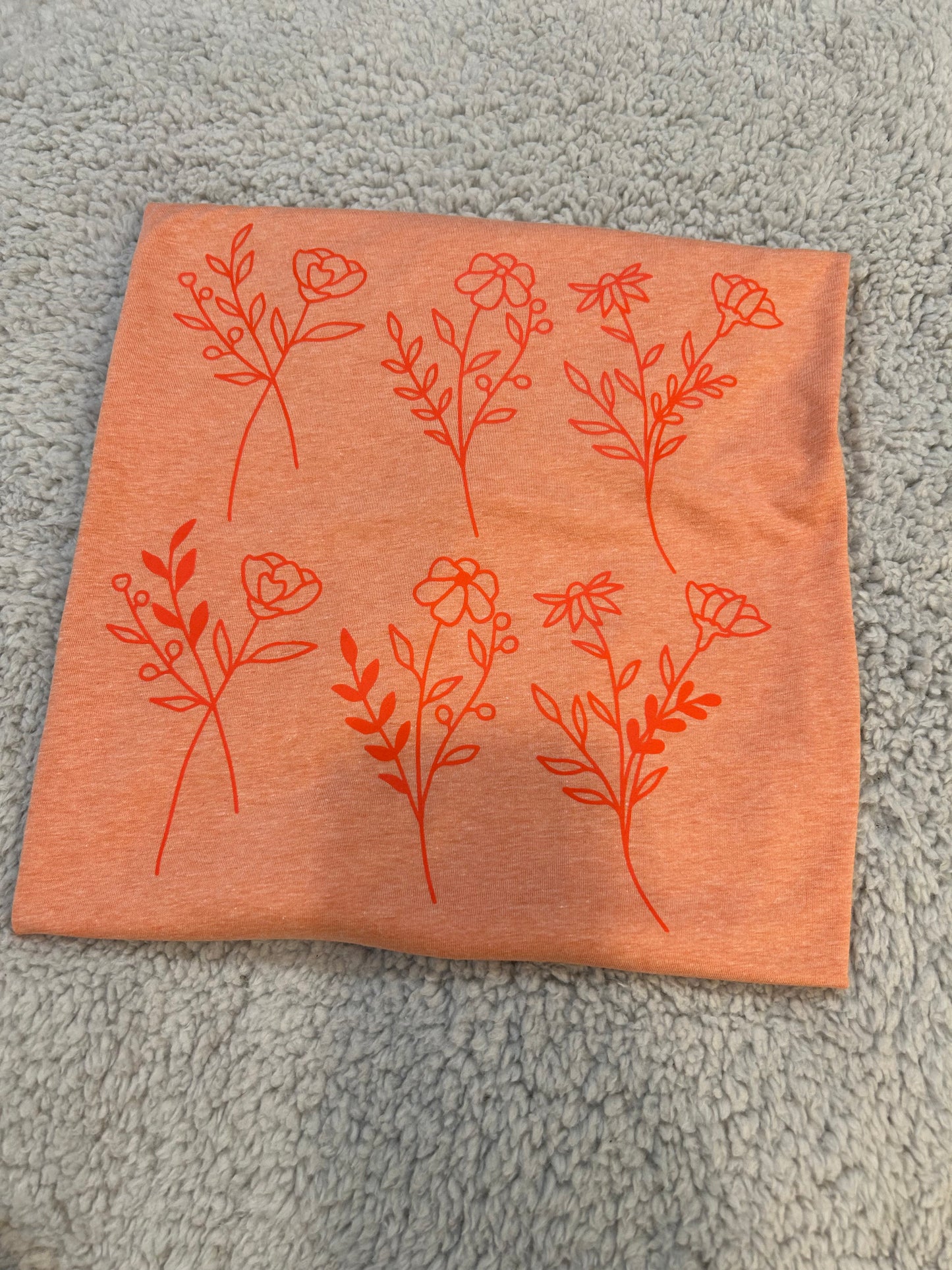 WILDFLOWER GRAPHIC TEE