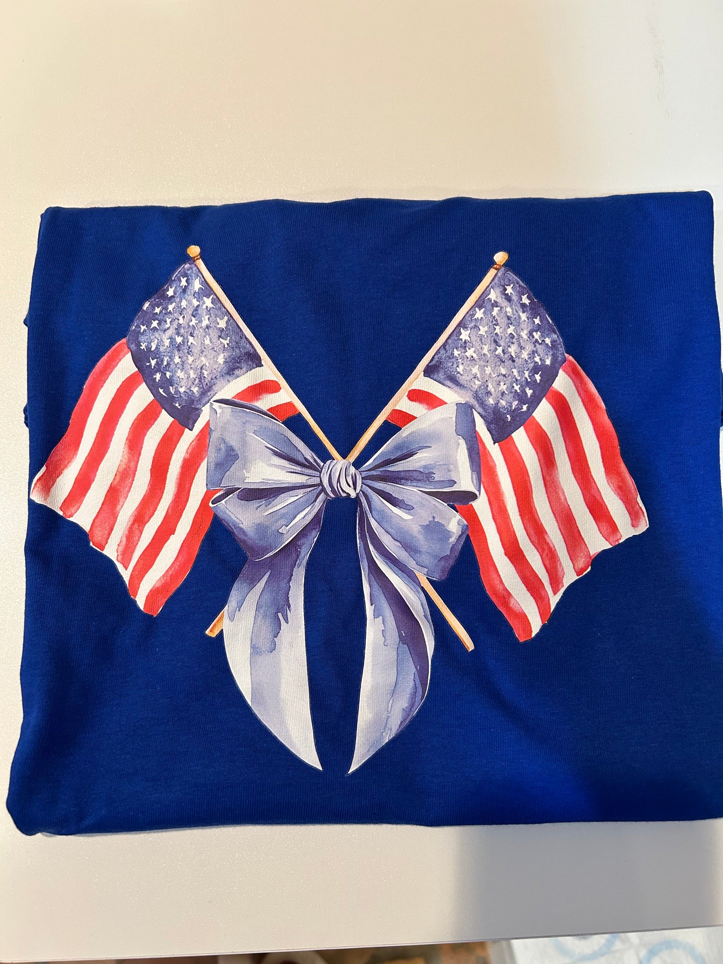 FLAGS GRAPHIC TEE