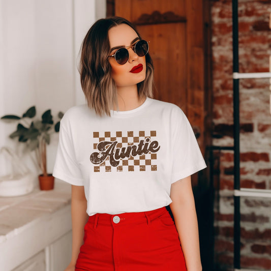 Auntie graphic tee