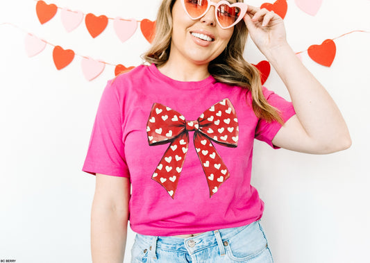 RED HEART BOW GRAPHIC TEE