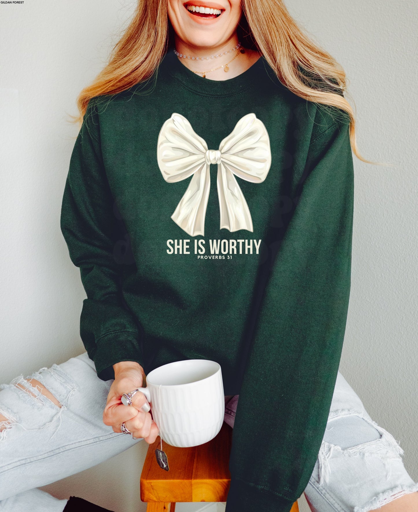 SHE IS WORTHY GRAPHIC TEE