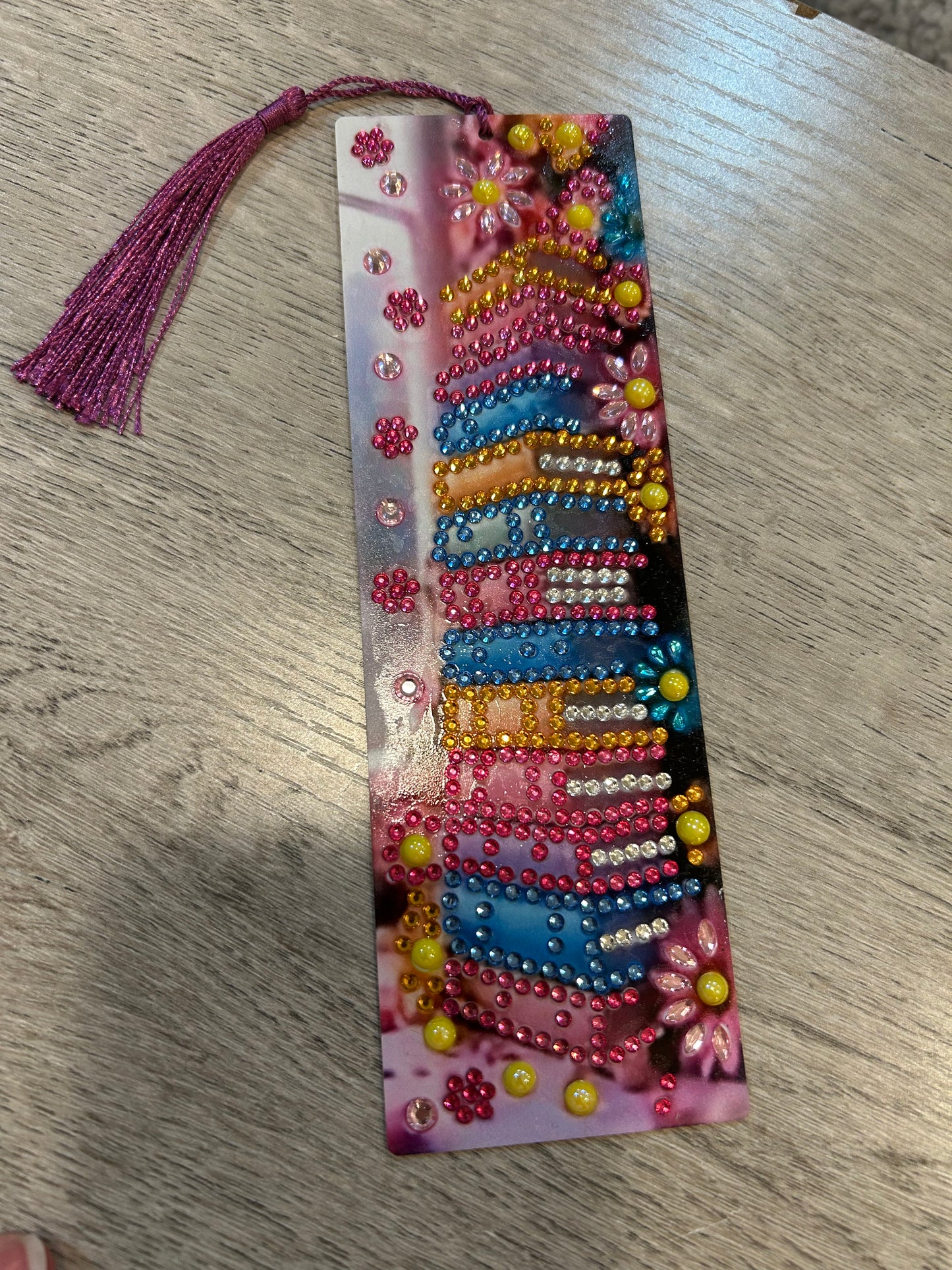 STACKED BOOKS BOOKMARK