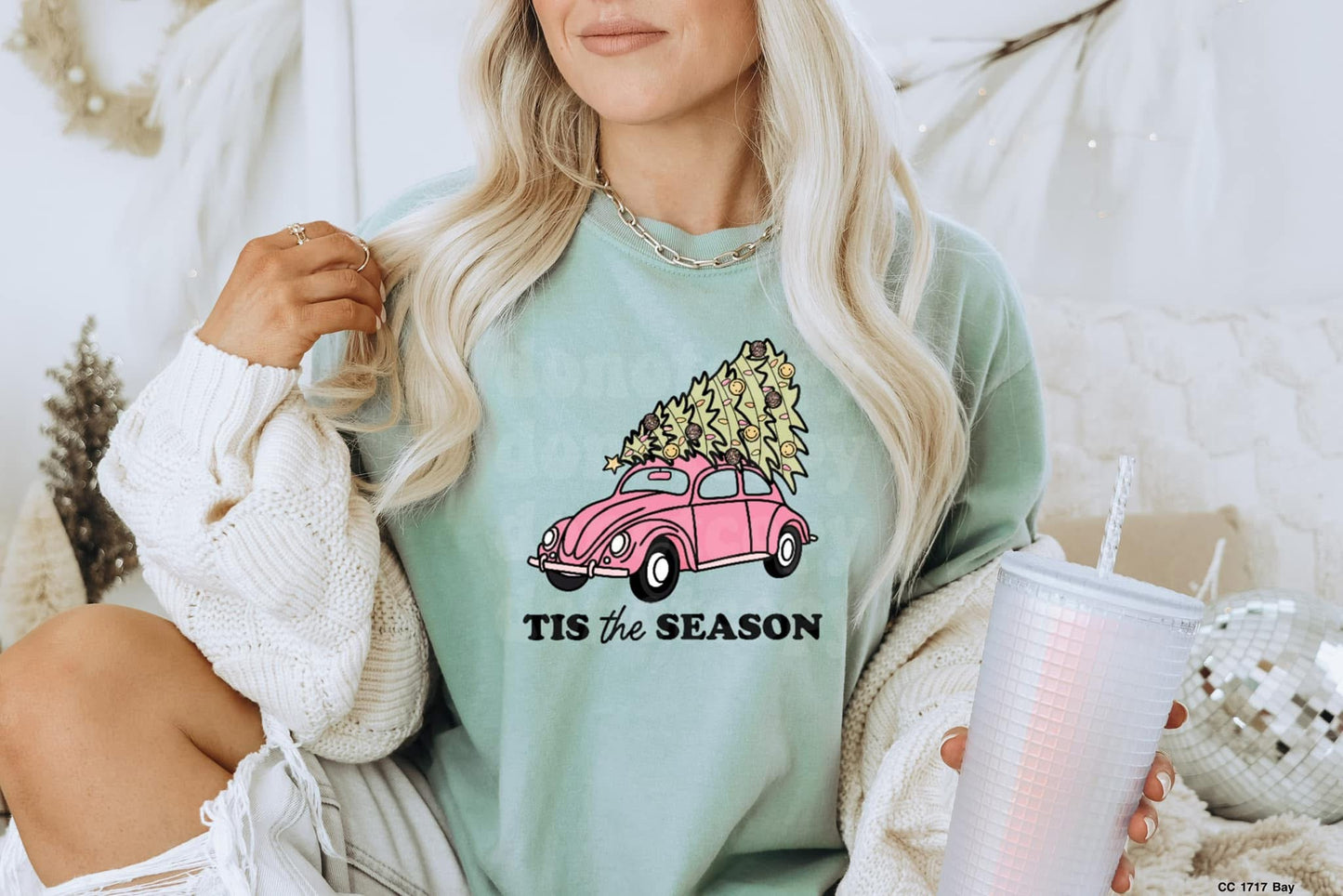 Tis the Season Graphic Tee
