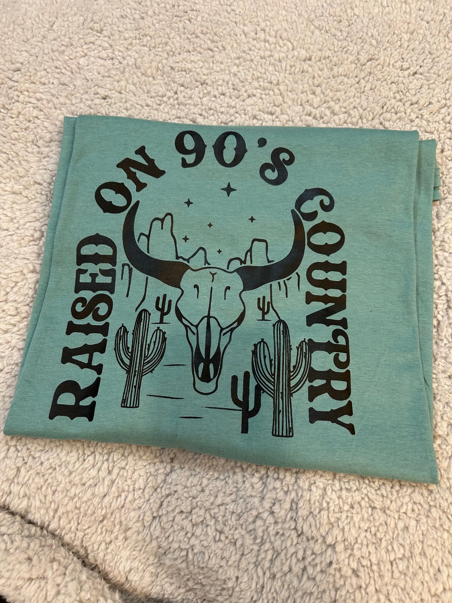 RAISED ON 90s COUNTRY GRAPHIC TEE